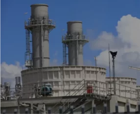 Suavización de agua para torres de enfriamiento